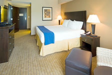 Deluxe One Queen Bed Accessible - Holiday Inn Express Hotel & Suites Ft Myers East- The Forum - 1