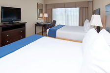 Two Queen Beds Non-Smoking - Holiday Inn Express Hotel & Suites Ft Myers East- The Forum - 6